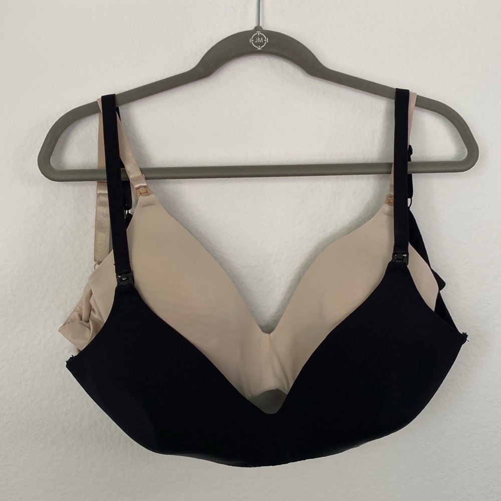 Motherhood 2 pack of wireless nursing bras nude and black SIZE 40C